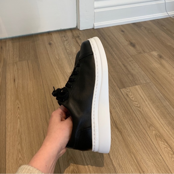 Camper black leather sneaker, size 38 (7.5 / 8) - Picture 2 of 14